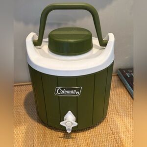 Vintage Coleman water jug cooler in avocado green in great condition for its age